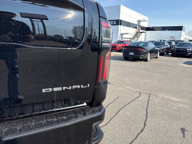 2025 GMC Sierra EV Denali