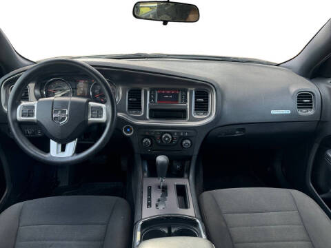 2013 Dodge Charger SE