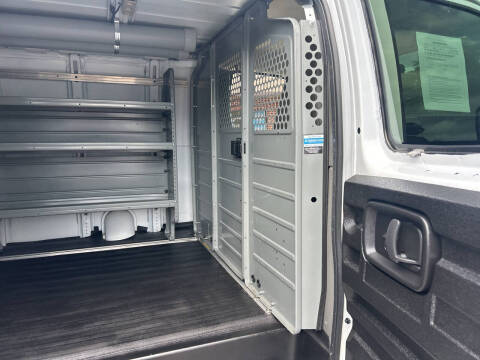 2017 Chevrolet Express 2500