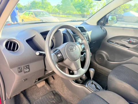 2010 Scion xD
