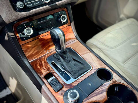 2011 Volkswagen Touareg TDI Lux