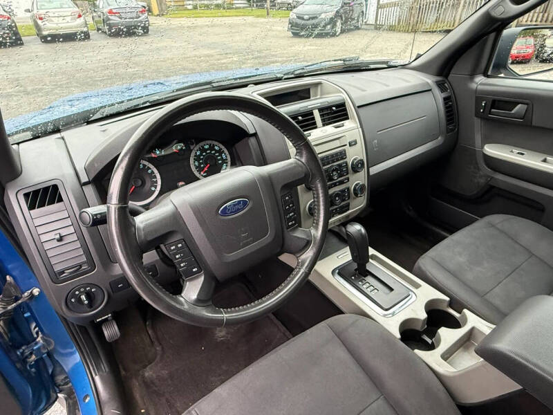 2011 Ford Escape XLT