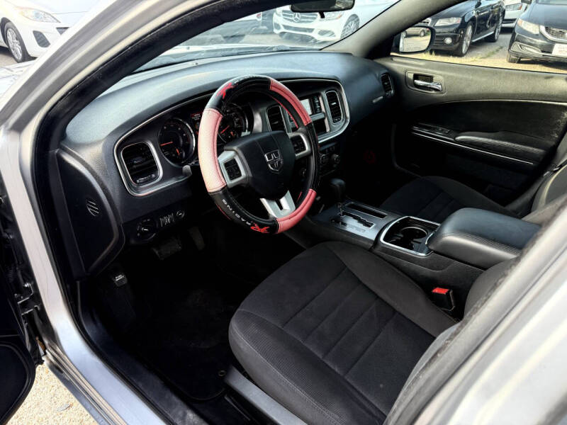 2013 Dodge Charger SE