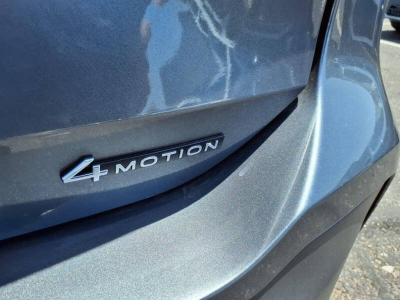 2025 Volkswagen Tiguan SE 4Motion