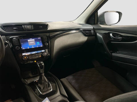 2020 Nissan Rogue Sport SV