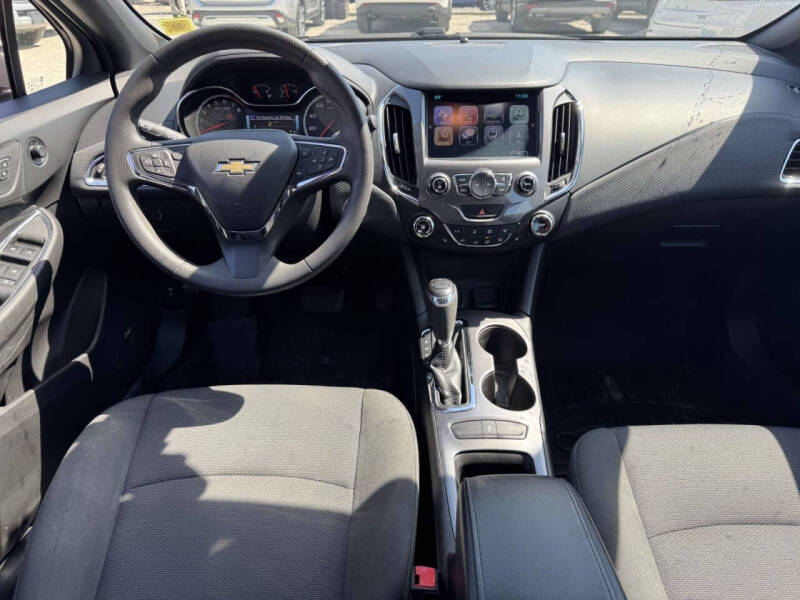2018 Chevrolet Cruze LT Auto
