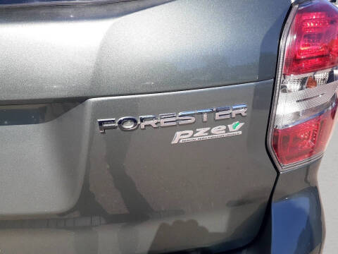 2016 Subaru Forester 2.5i