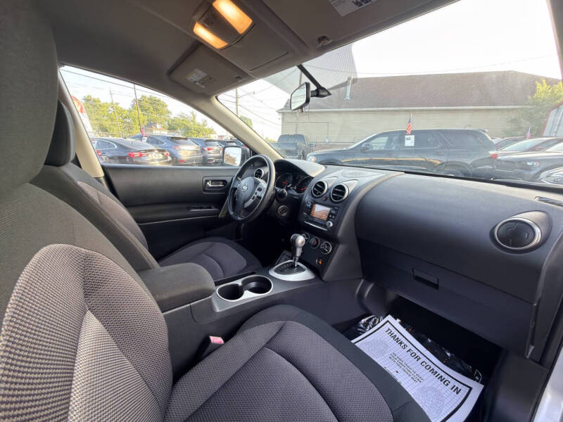 2011 Nissan Rogue SV