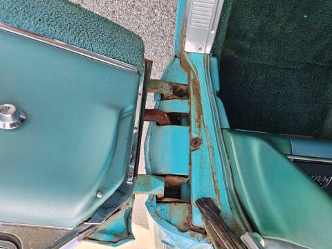 1964 Ford Thunderbird