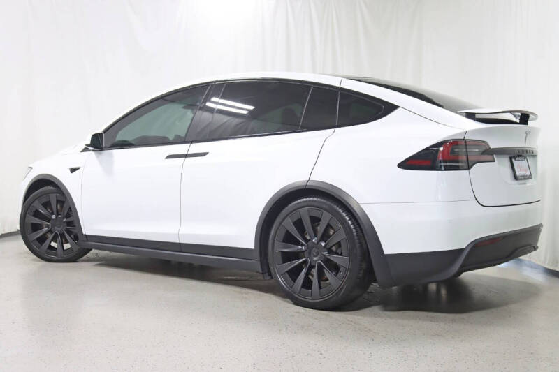 2023 Tesla Model X Standard Range