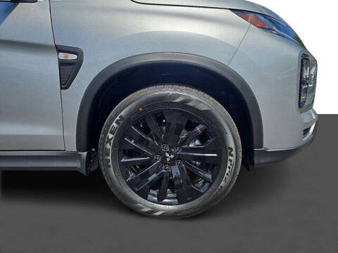 2025 Mitsubishi Outlander Sport LE