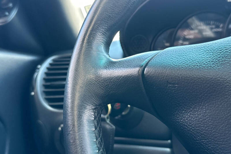 2004 Porsche 911 Carrera