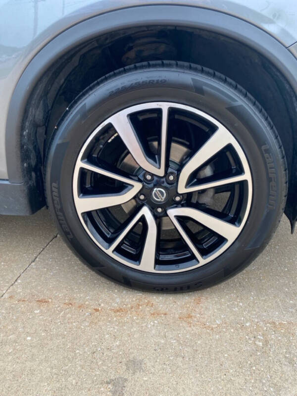 2019 Nissan Rogue S