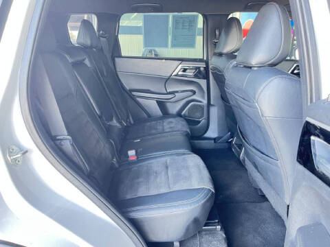 2023 Mitsubishi Outlander