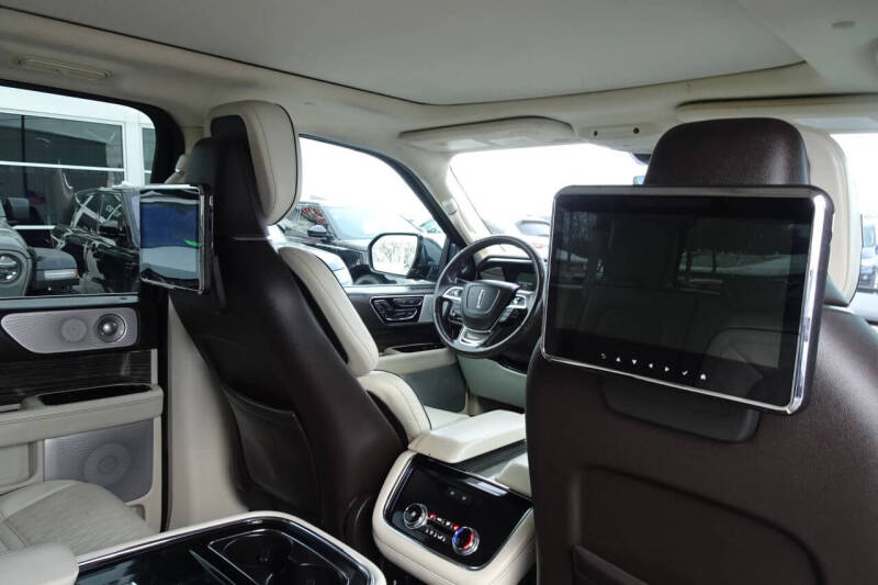 2018 Lincoln Navigator L Black Label