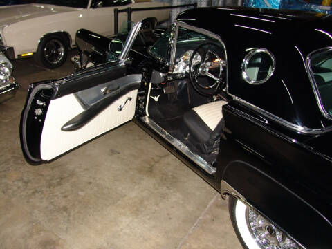 1957 Ford Thunderbird