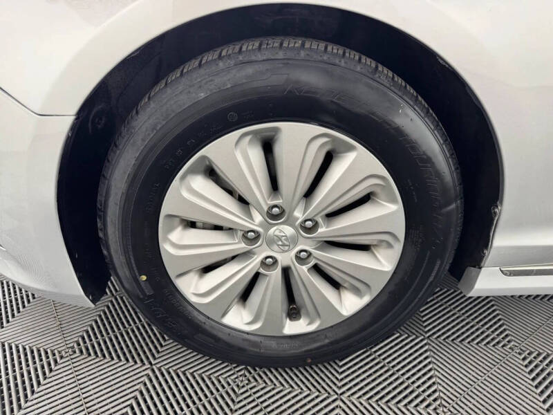 2016 Hyundai Sonata Hybrid SE