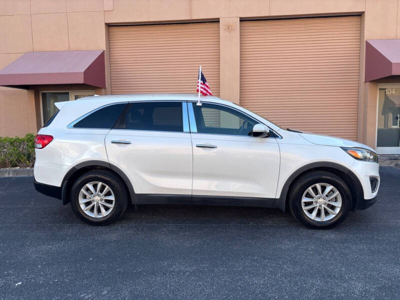 2016 Kia Sorento LX