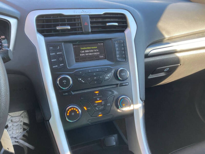2015 Ford Fusion SE