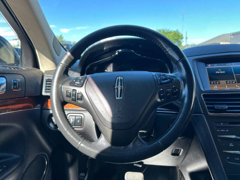 2018 Lincoln MKT Premiere