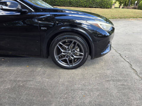 2018 Infiniti QX30 Premium