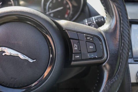 2017 Jaguar F-TYPE Premium