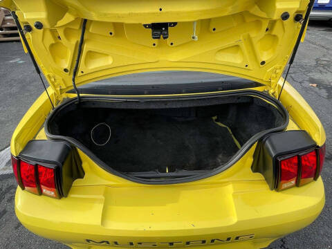 2003 Ford Mustang GT Premium