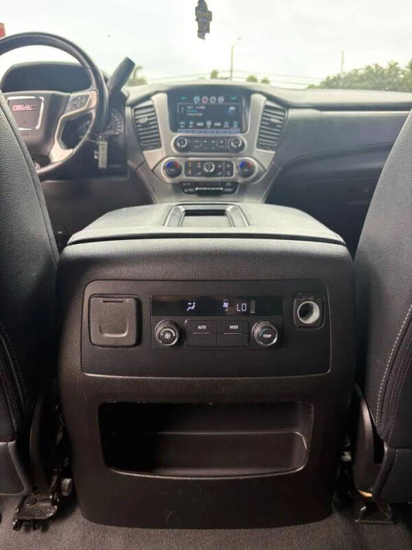 2019 GMC Yukon XL SLE