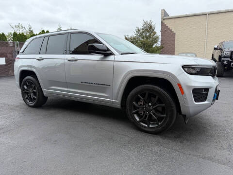 2023 Jeep Grand Cherokee 30th Anniversary 4xe