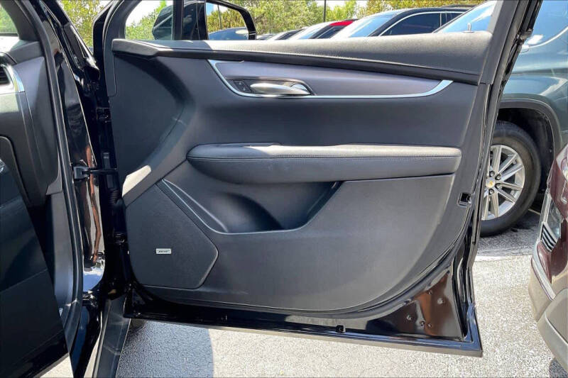2023 Cadillac XT5 Luxury