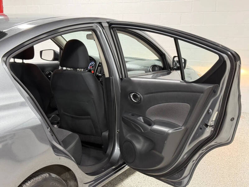 2019 Nissan Versa SV