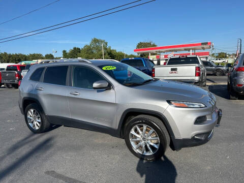 2014 Jeep Cherokee for sale at CarTime in Rogers AR