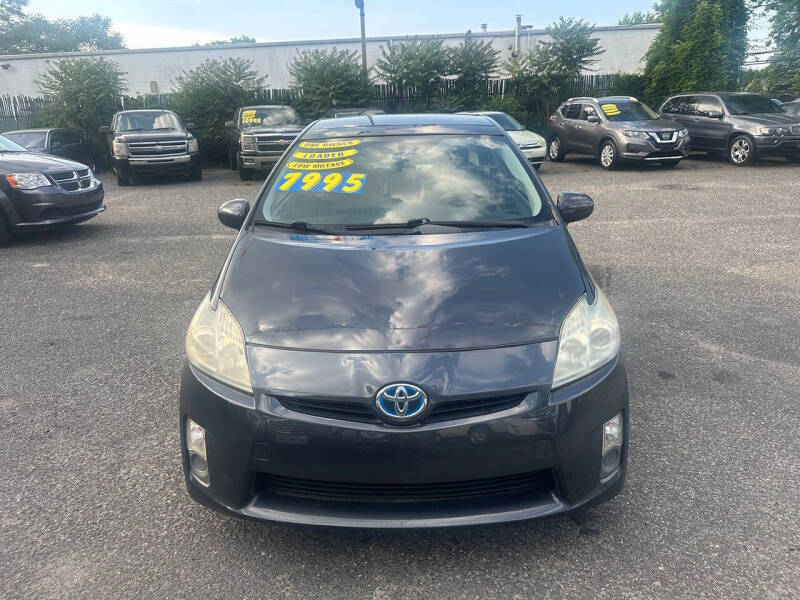 2010 Toyota Prius III