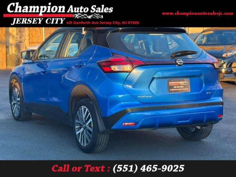 2023 Nissan Kicks SV