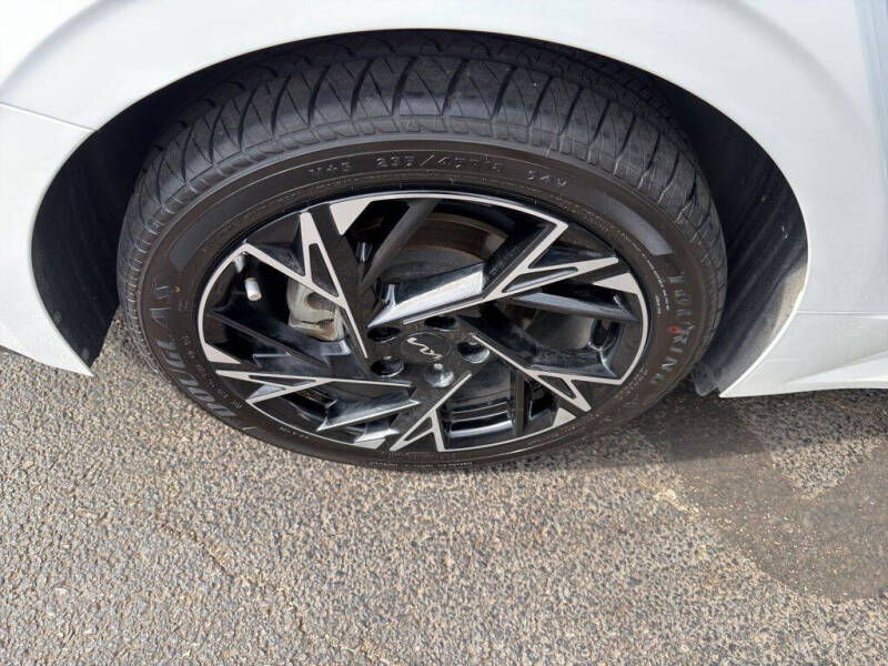 2025 Kia K5