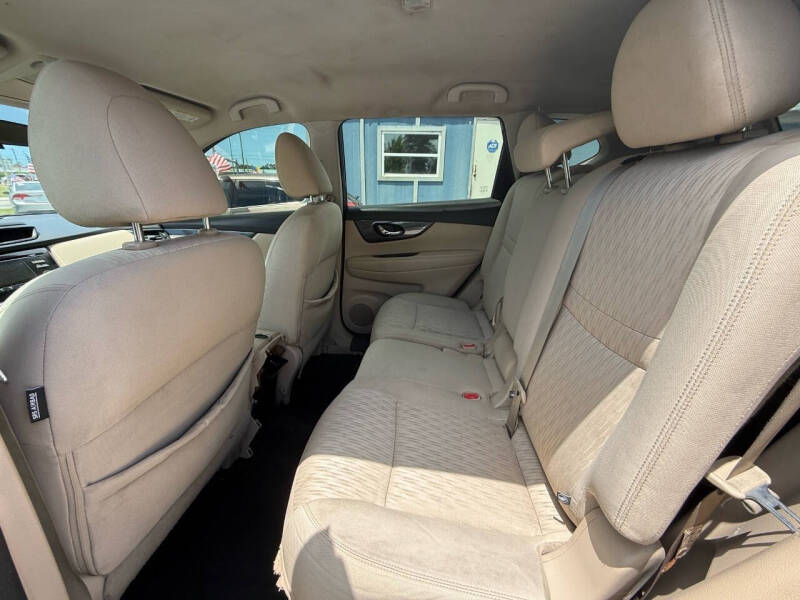 2017 Nissan Rogue SV