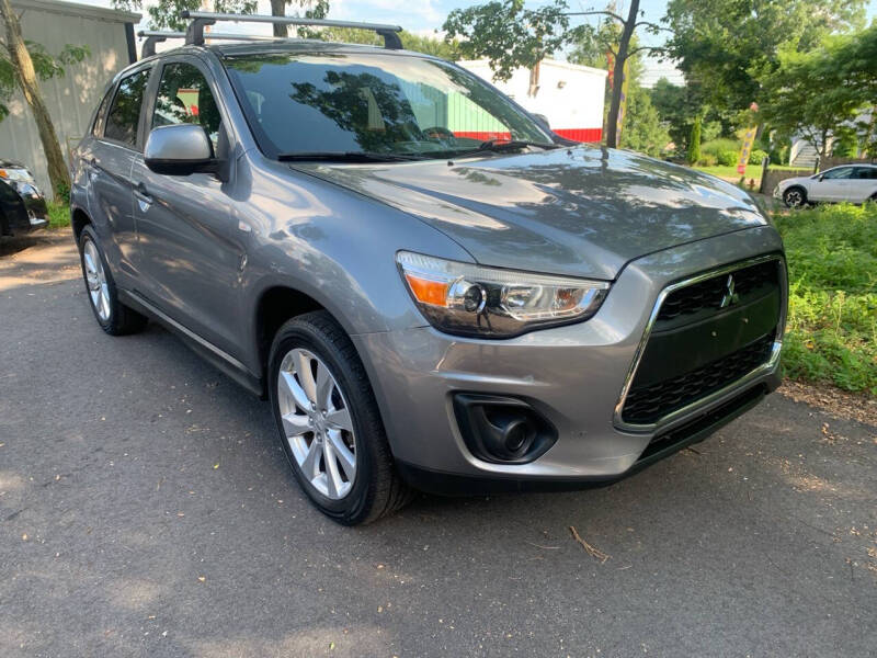 2015 Mitsubishi Outlander Sport ES photo 4