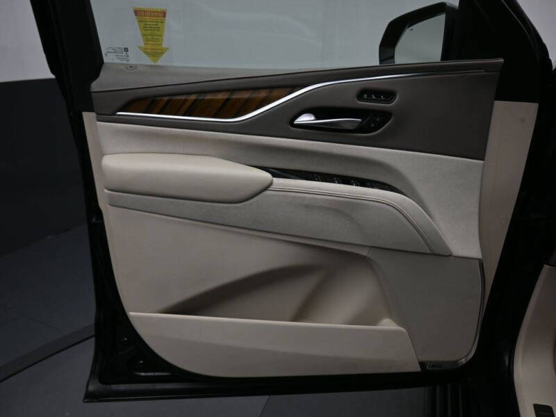 2023 Cadillac Escalade ESV Sport Platinum