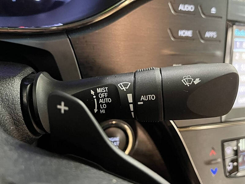 2018 Toyota Avalon XLE