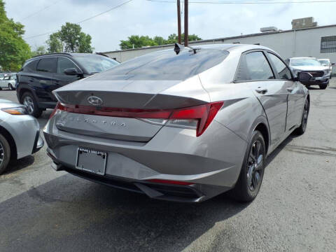 2023 Hyundai Elantra