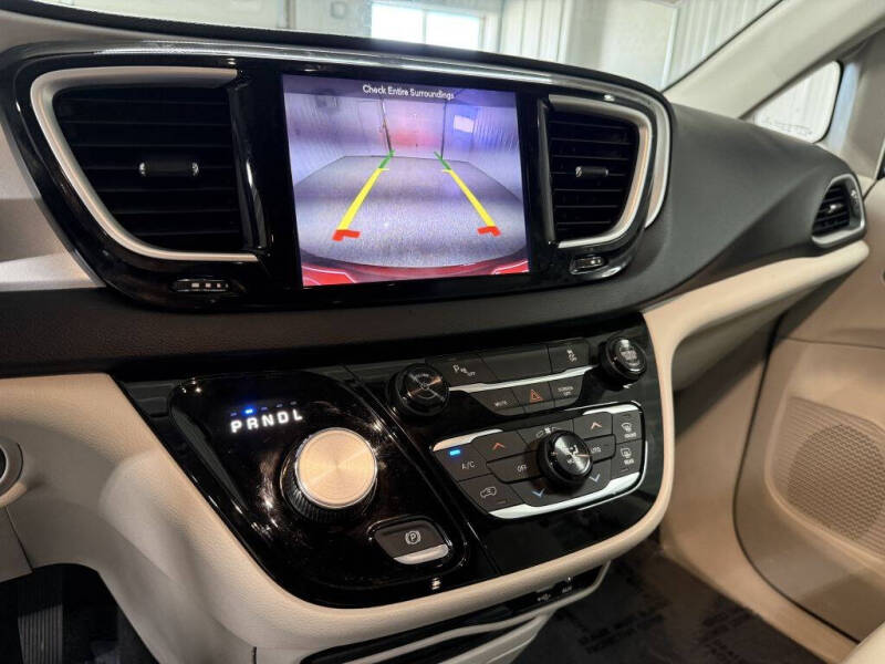 2018 Chrysler Pacifica Hybrid Touring Plus