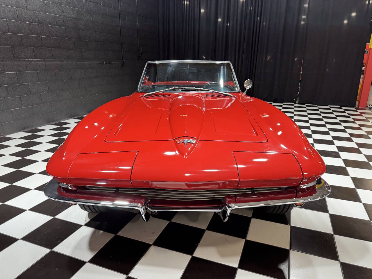 1964 Chevrolet Corvette 30