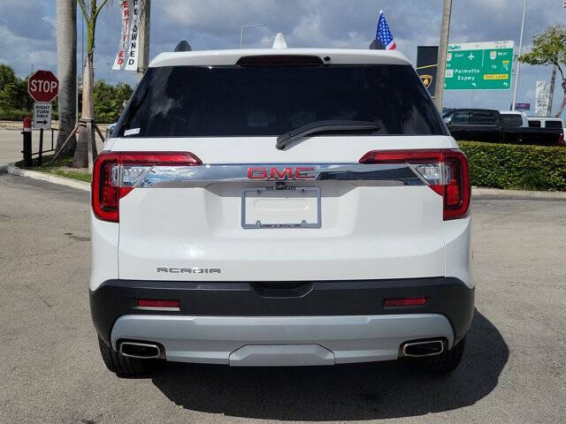2023 GMC Acadia SLE