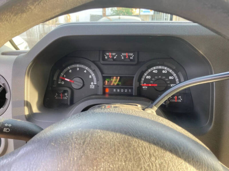 2013 Ford E-Series E-350 SD XLT