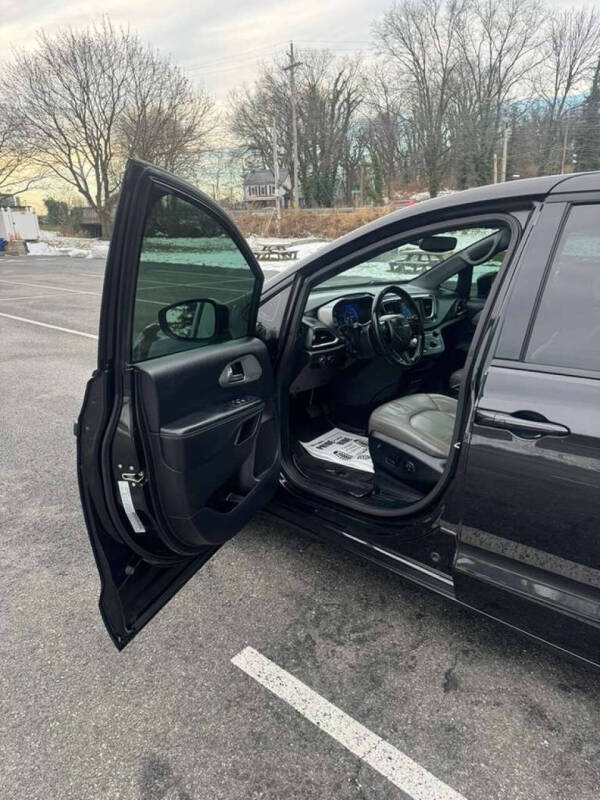 2019 Chrysler Pacifica Touring Plus