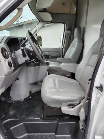 2018 Ford E-Series E-350 SD