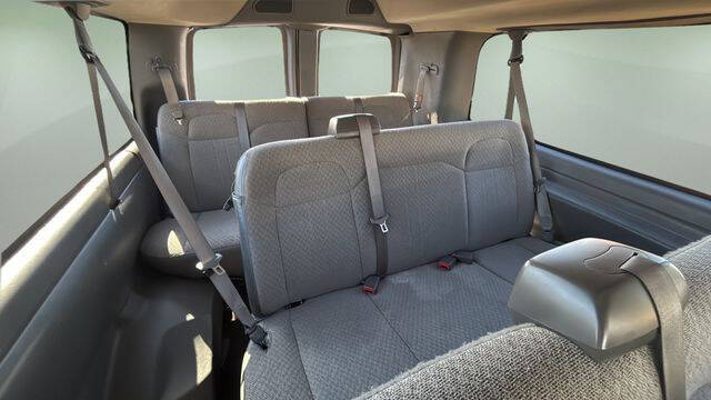 2024 Chevrolet Express LT 3500