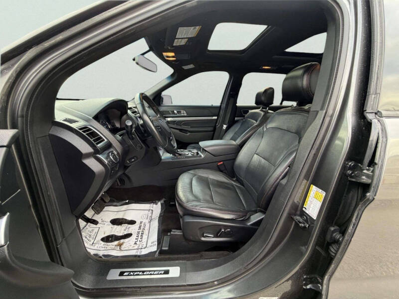 2017 Ford Explorer Sport