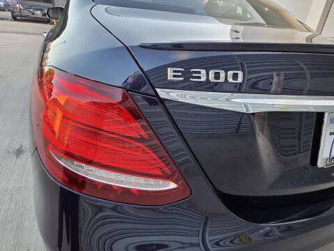 2017 Mercedes-Benz E-Class E 300