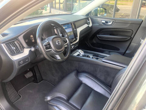 2022 Volvo XC60 B6 Inscription